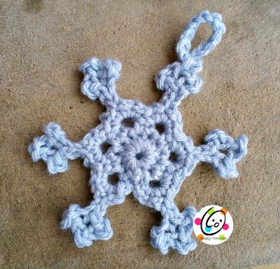 Free pattern for crochet snowflake. Part of our Countdown to Christmas Calendar.