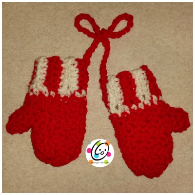 Free crochet pattern for mitten ornament.