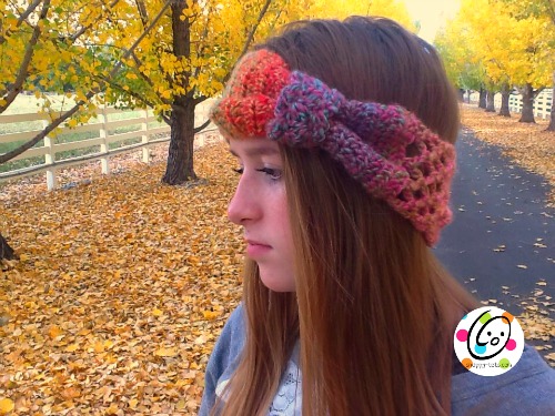 Sunday Mornings Headbad free crochet headband.