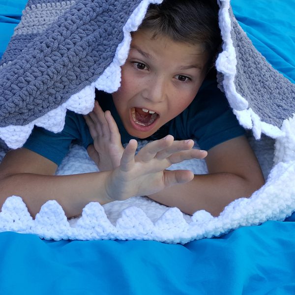 Crochet shark blanket pattern 