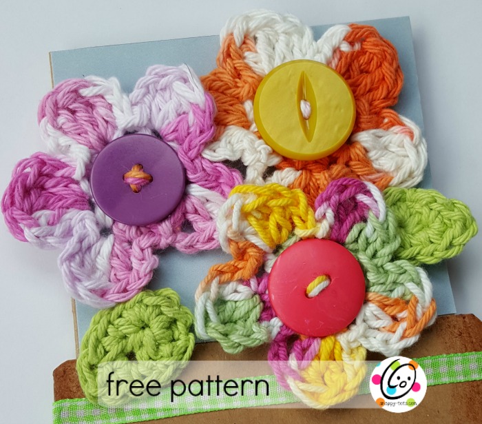 Free Pattern: Small Crocheted Flowers