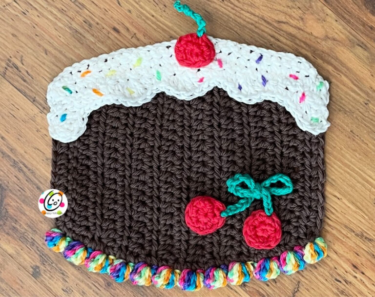 Free Pattern: Cherry Chocolate Cloth