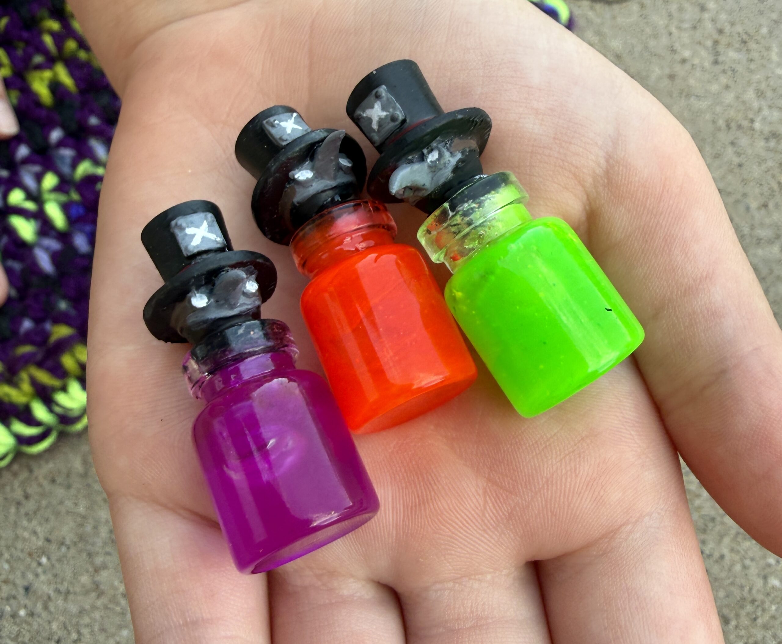 Poison Tote and 3 mini mysterious bottles RTS - Image 6