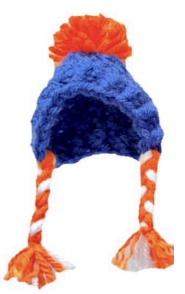 Crochet beanie for Mini Dress Up Goose