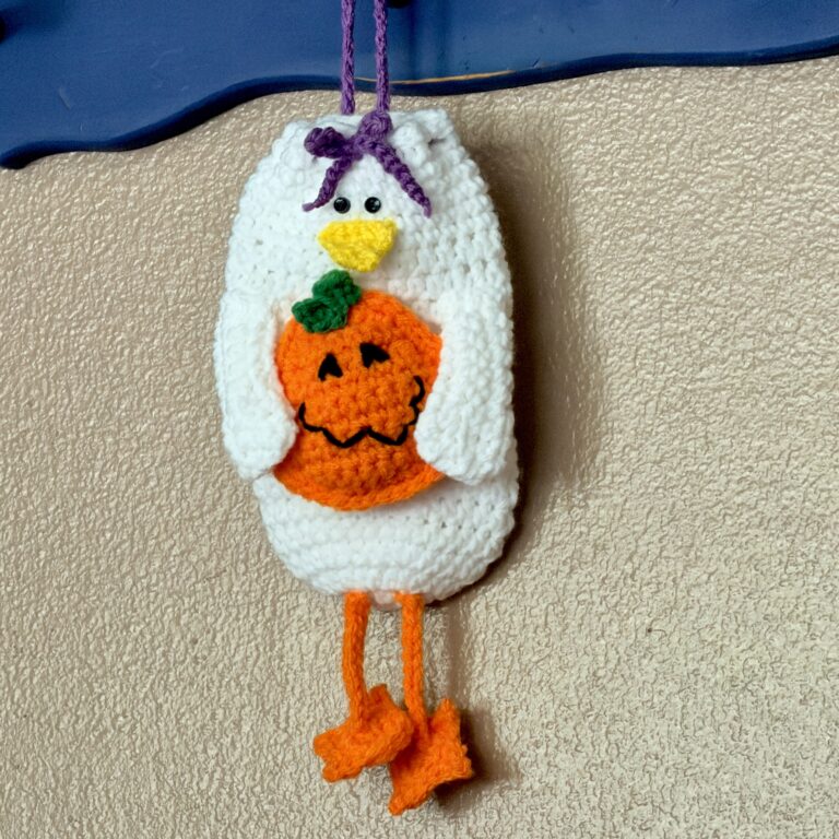 Free Pattern:  Goose Pouch and Jack